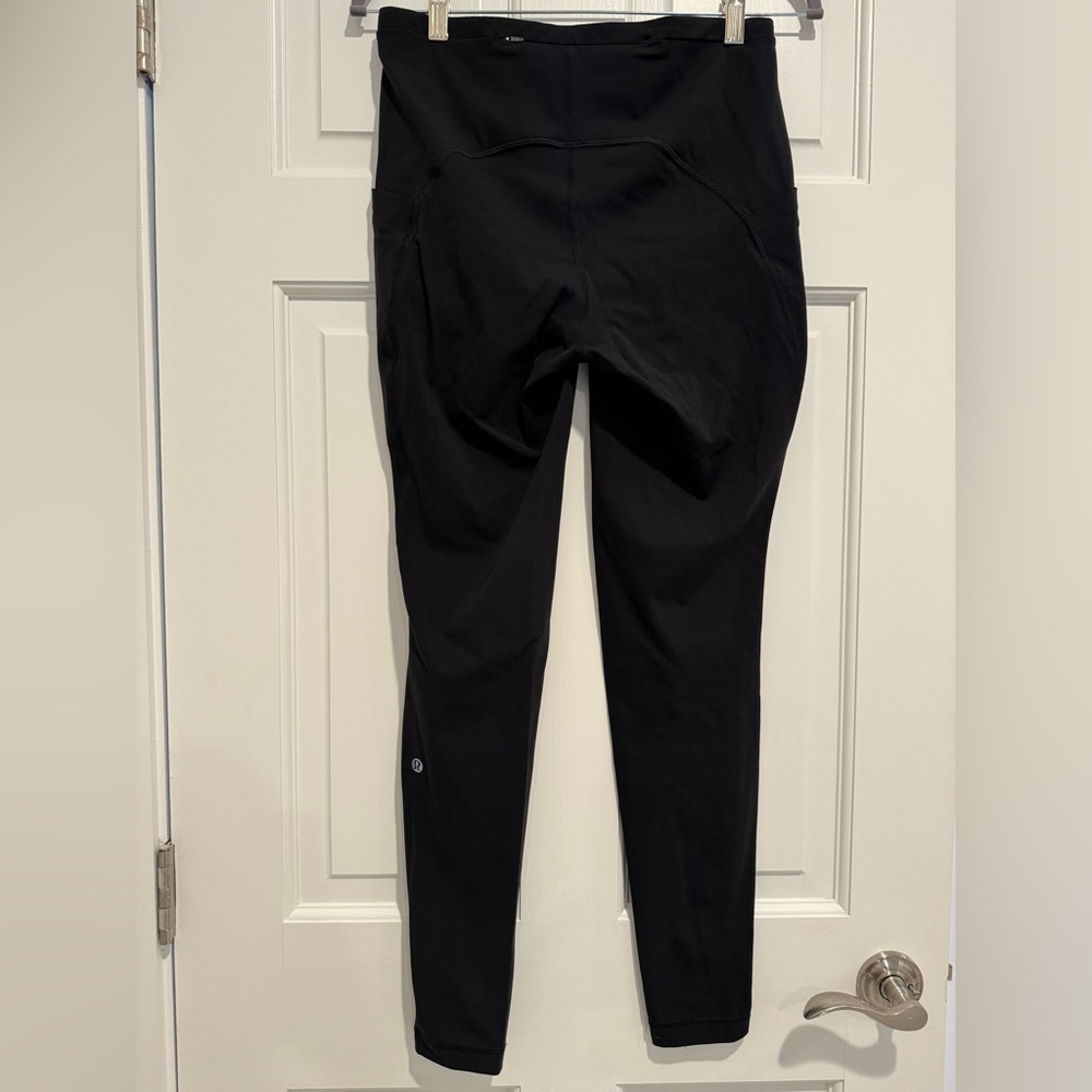 Lululemon Fast and Free Leggings Black 28 inch with Pockets, Size 8